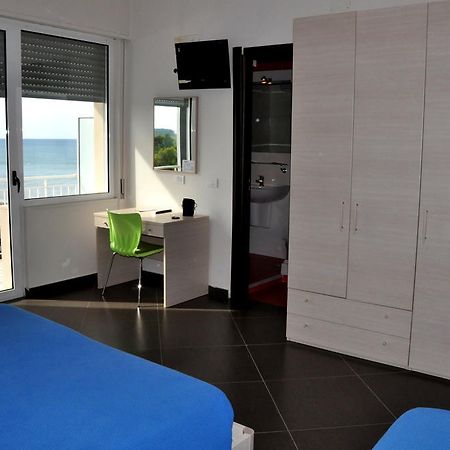 Albergo Riviera Spineta Батипалия Екстериор снимка