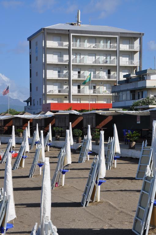 Albergo Riviera Spineta Батипалия Екстериор снимка
