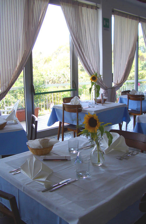 Albergo Riviera Spineta Батипалия Екстериор снимка