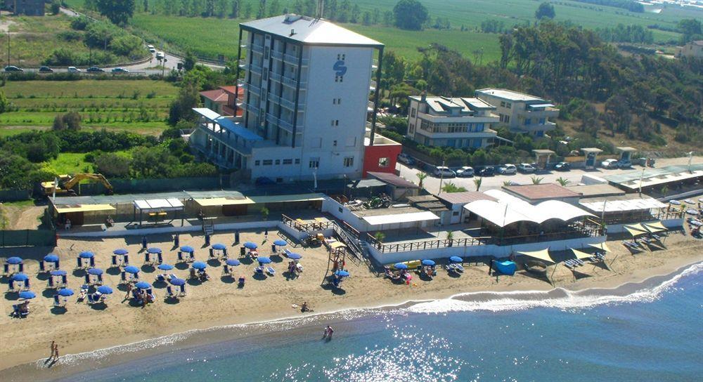 Albergo Riviera Spineta Батипалия Екстериор снимка