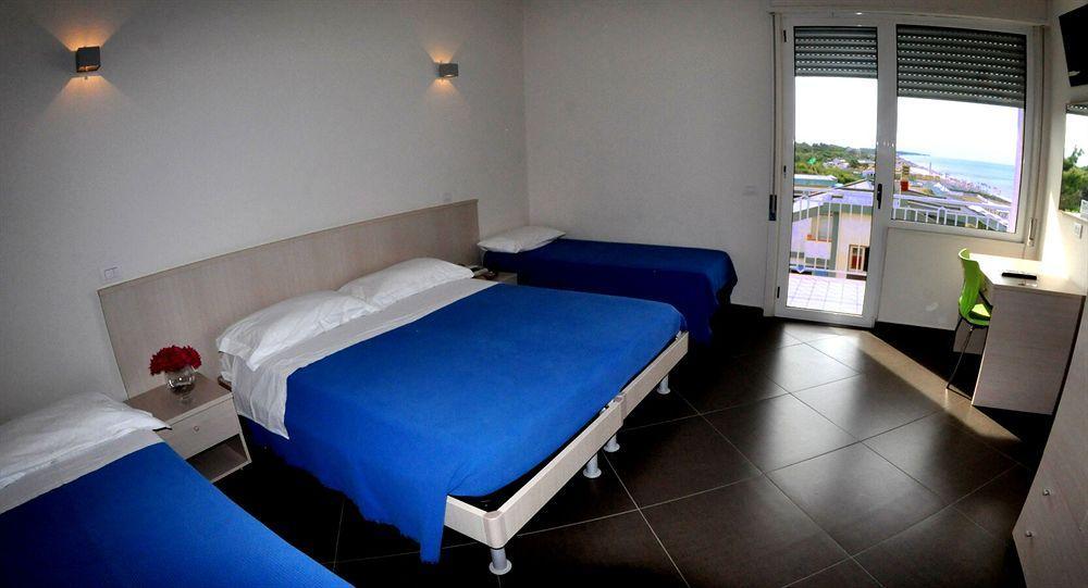 Albergo Riviera Spineta Батипалия Екстериор снимка