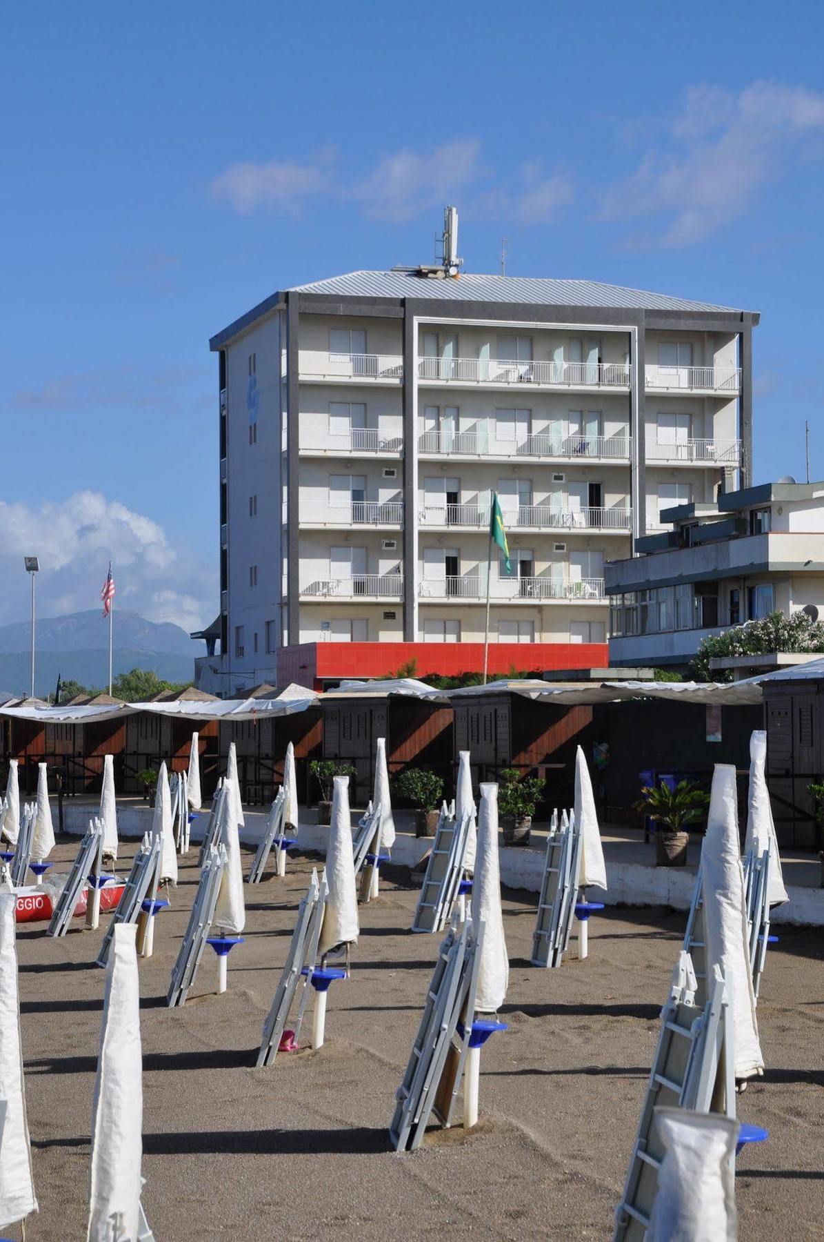 Albergo Riviera Spineta Батипалия Екстериор снимка