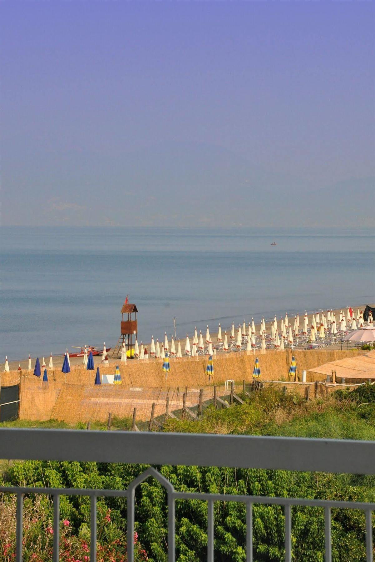 Albergo Riviera Spineta Батипалия Екстериор снимка